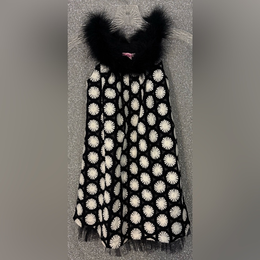 Lipstick girls size 6 dress